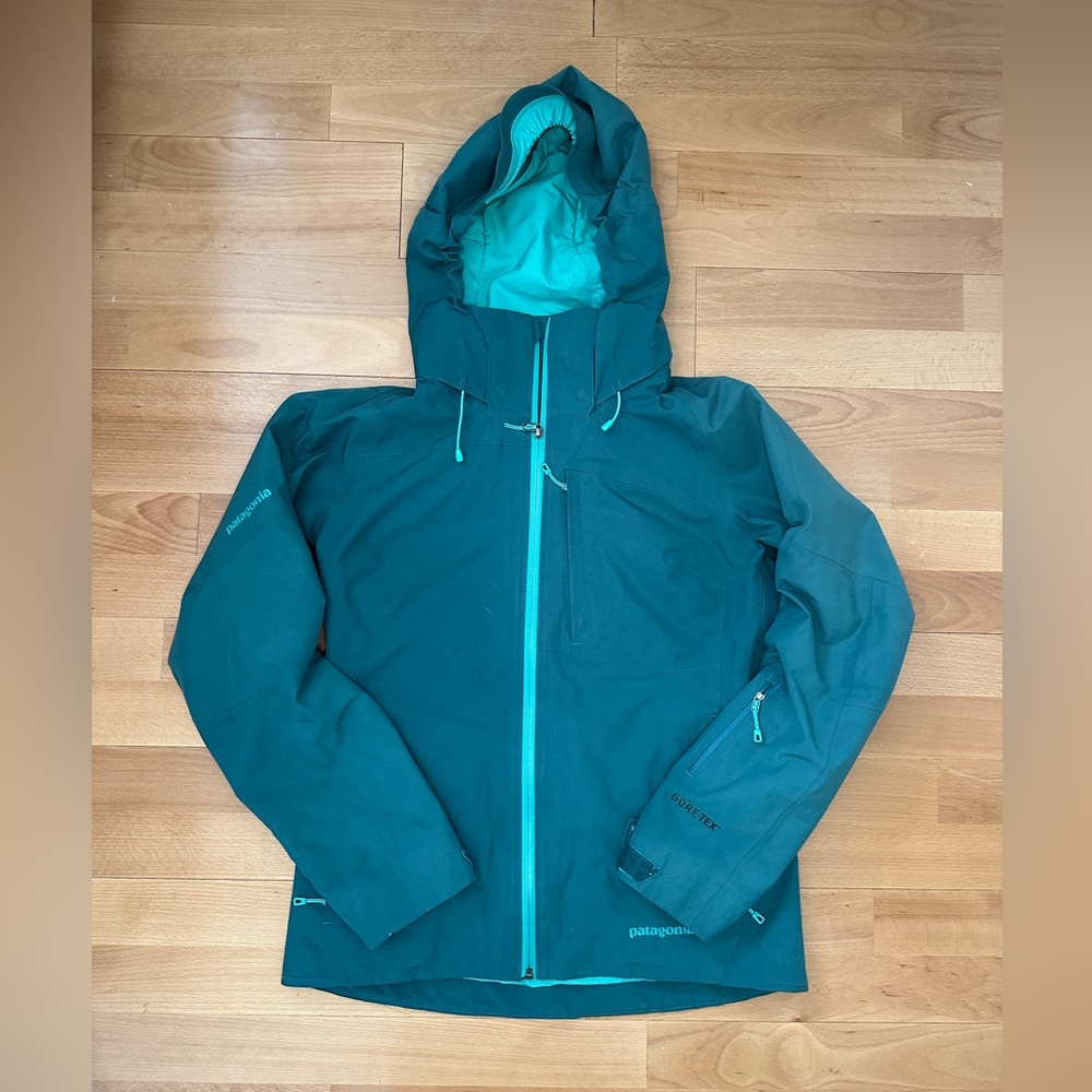 Patagonia Women's Gore-Tex Insulated Powder Bowl Jacket Green Small